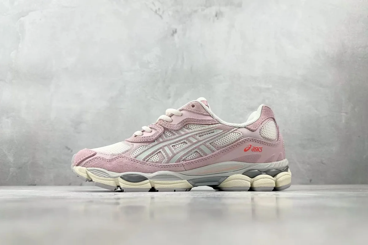 ASICS Gel-Nimbus 24 Pink & White Sneakers