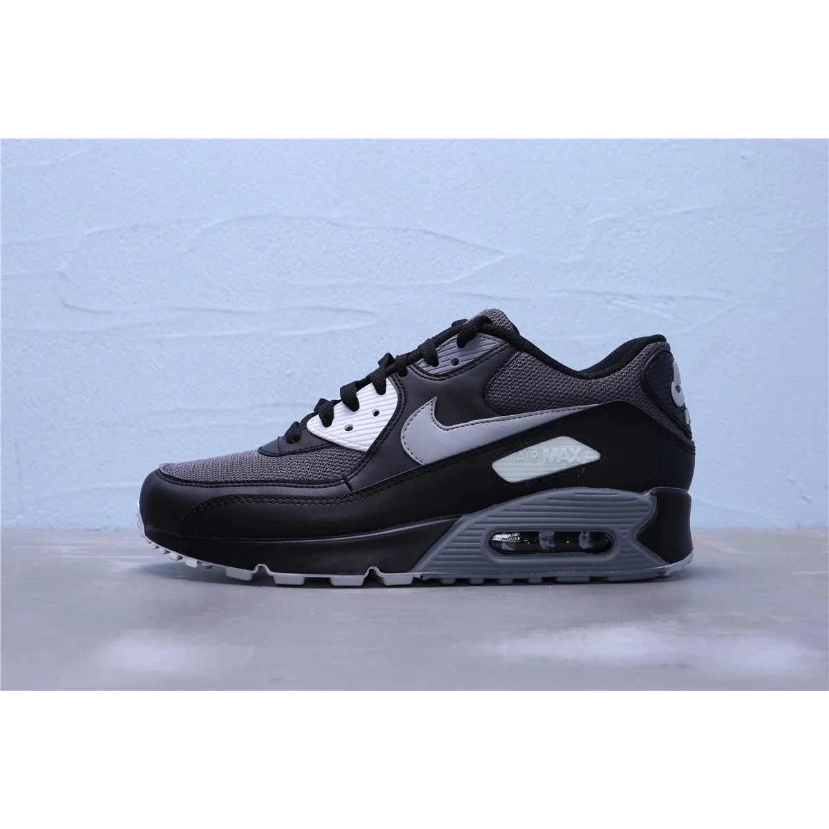 Nike Air Max 90 Triple Black Sneakers