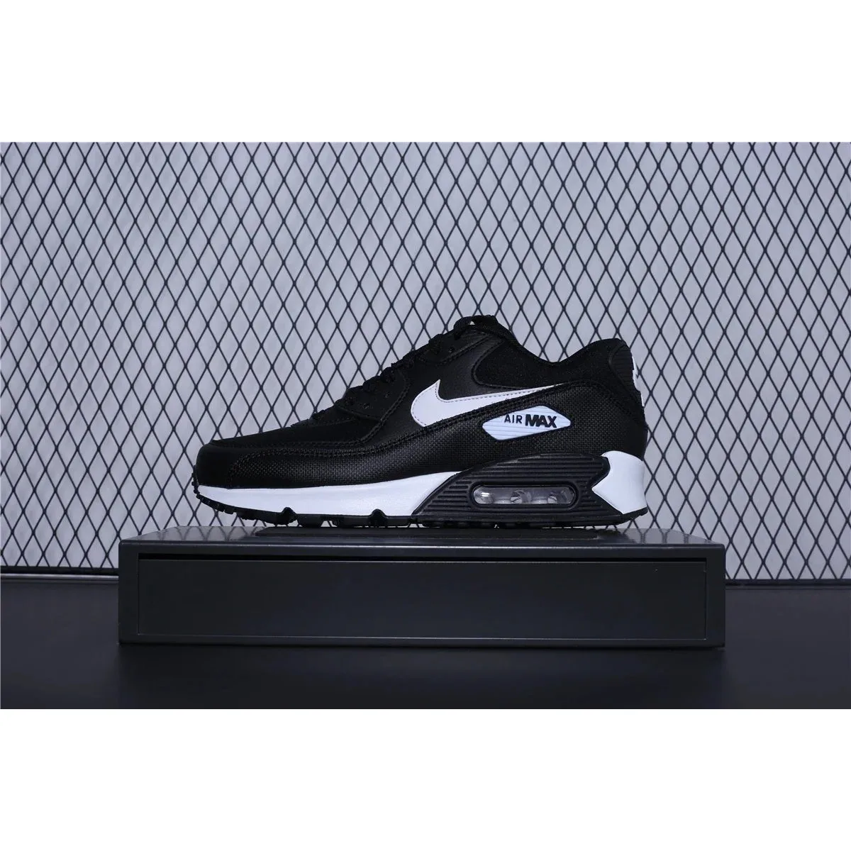 Nike Air Max 90 Black/White Sneakers