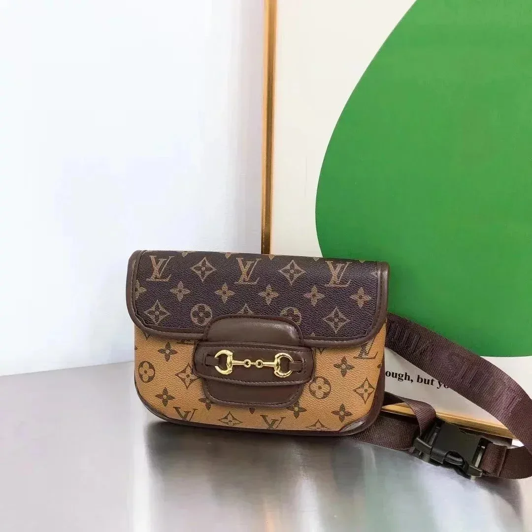 Louis Vuitton Neverfull Monogram Belt Bag