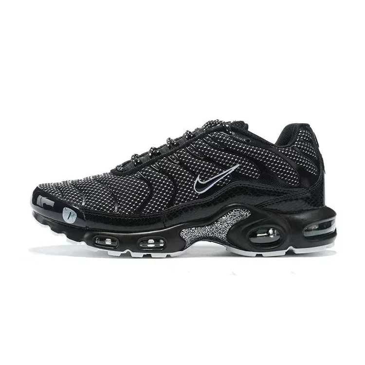 Nike Air Max Tuned Max Triple Black Sneakers