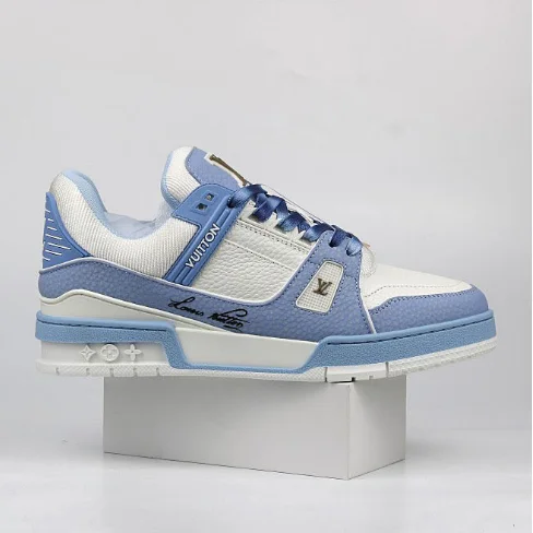 Louis Vuitton Louis Vuitton LV Trainer White/Sky Blue Sneaker White