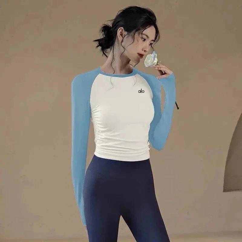 Alo Yoga Alo Solid Blue & White Long Sleeve Crop Top Blue - 1