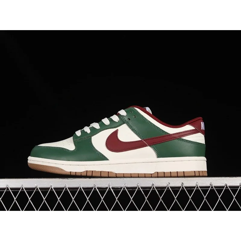 Nike Nike Dunk Low Pine Green Sneaker Green