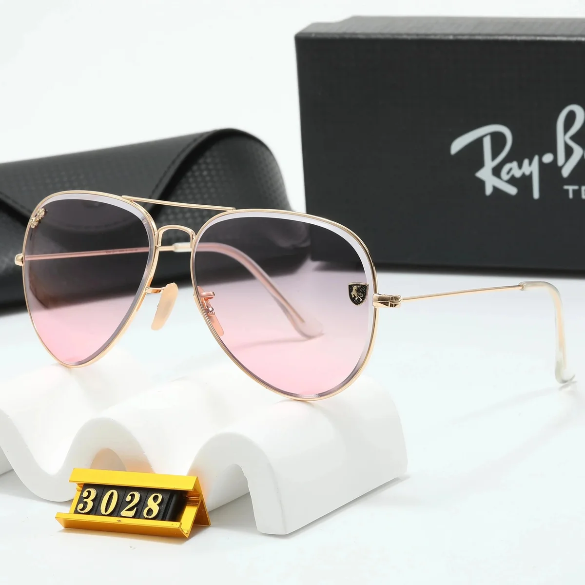 Ray-Ban Ray-Ban Aviator 3028 Pink Gradient Sunglasses Pink - 1