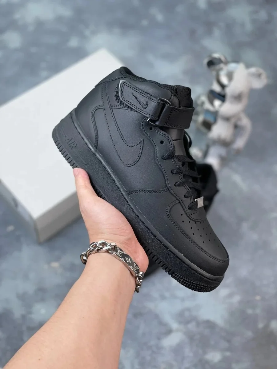 Nike Nike Air Force 1 Mid '07 Triple Black Sneakers Black - 1