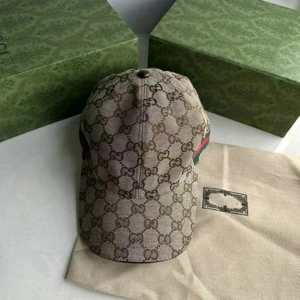 Gucci Gucci GG Supreme Webbing Khaki Cap Beige