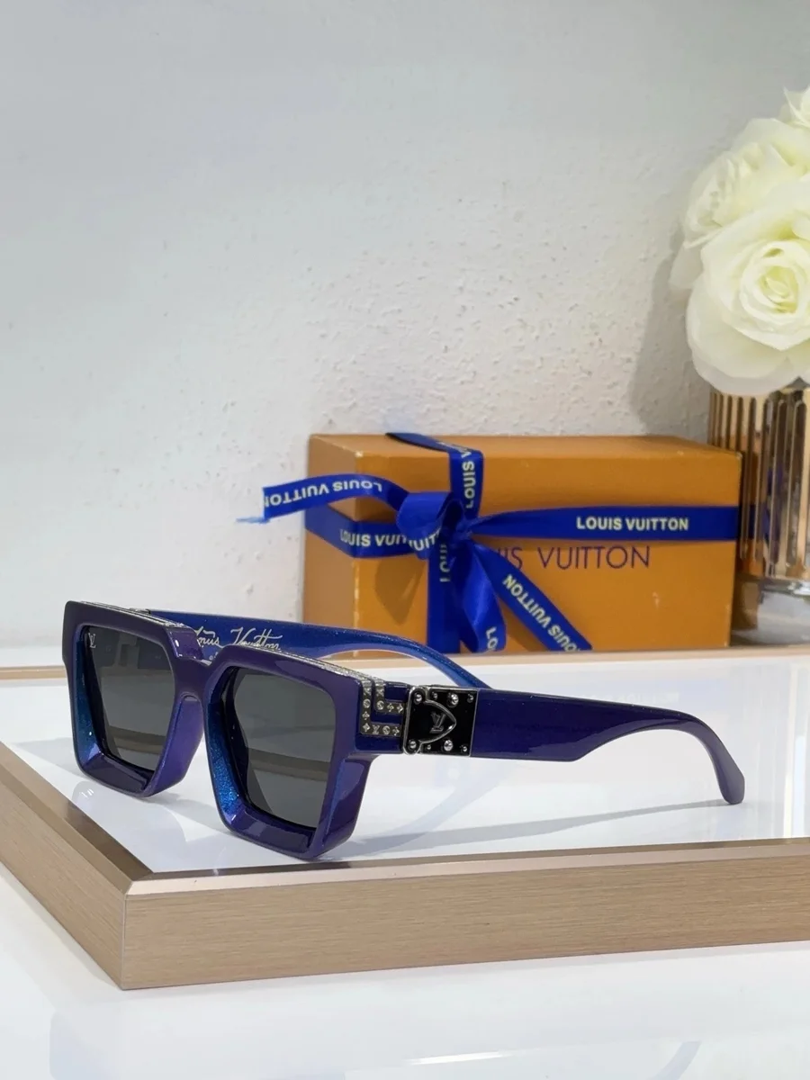 Louis Vuitton Louis Vuitton Deep Blue Square Sunglasses Blue