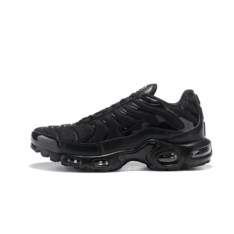 Nike Nike Air Max Plus Triple Black Sneakers Black