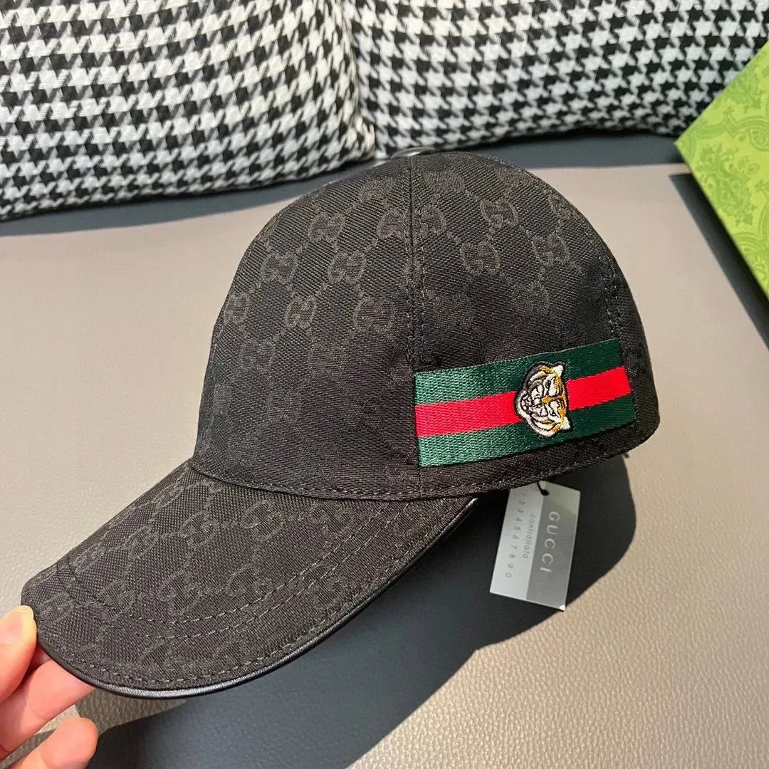Gucci Gucci GG Supreme Black Cap with Tiger Embroidery Black - 1