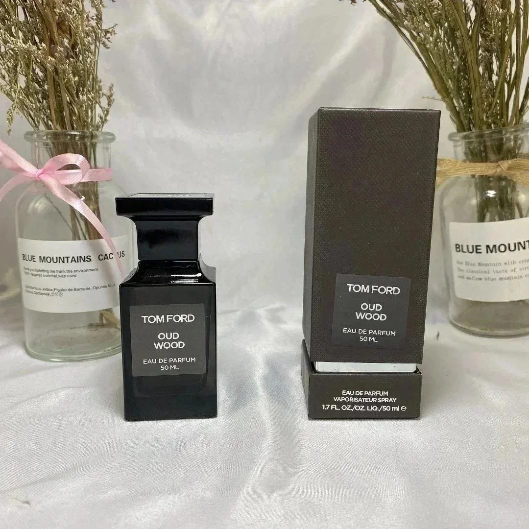 Tom Ford Tom Ford Oud Wood Black Eau de Parfum Black