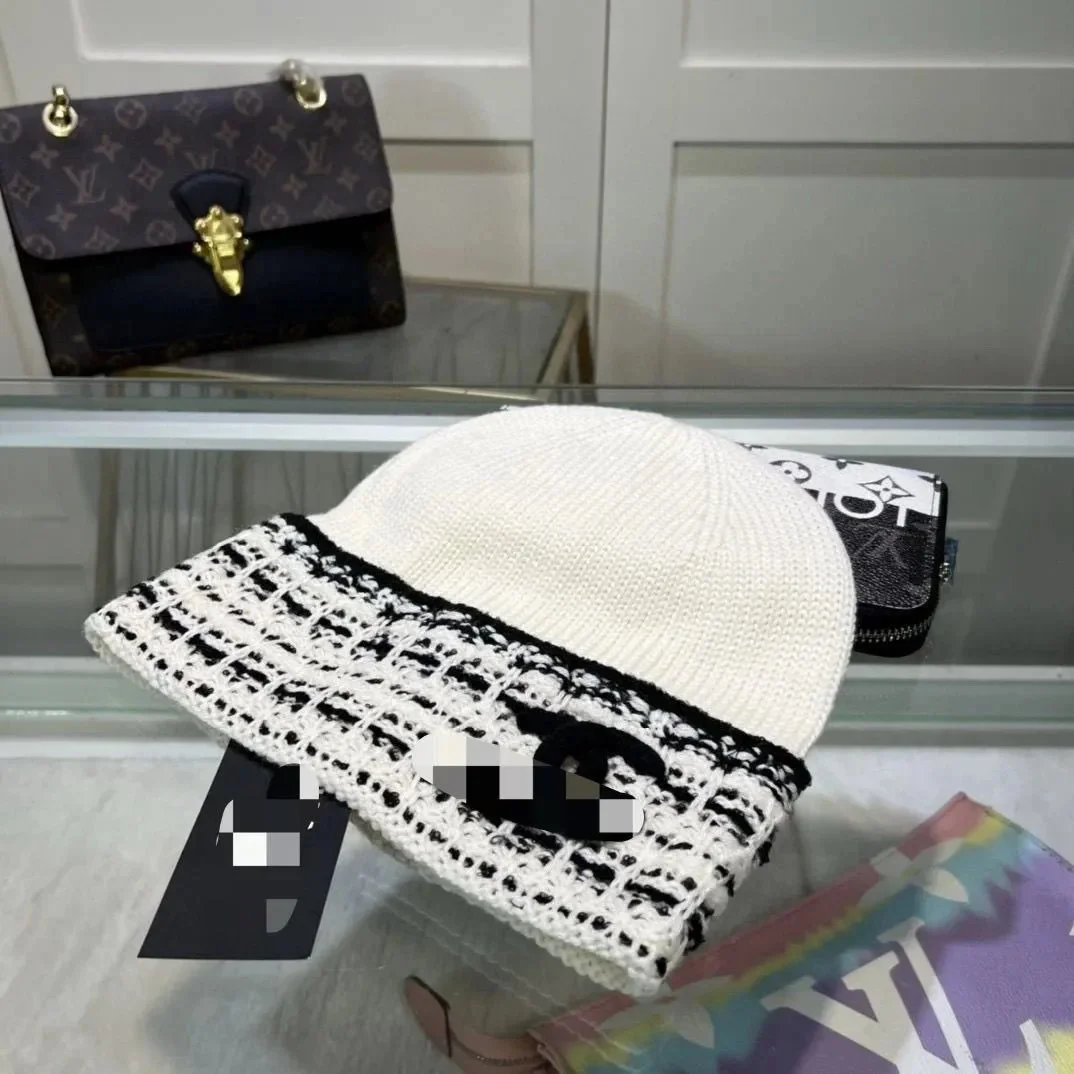 Chanel Chanel Classic Logo Beanie White/Black Headwear White