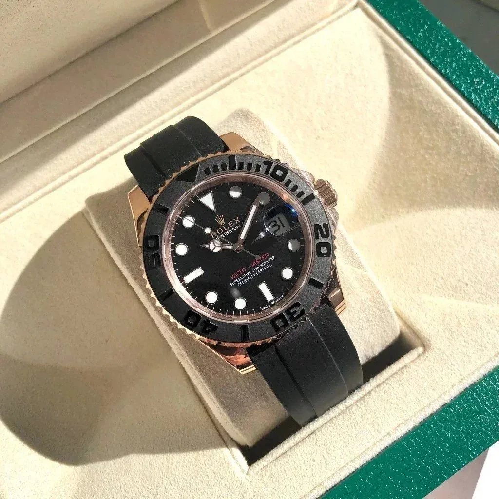 Rolex Rolex Yacht-Master 23 Rose Gold Black Watch Black