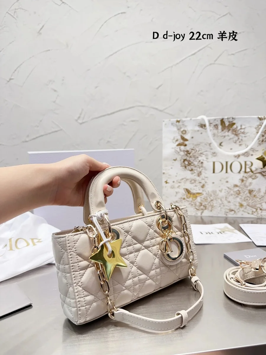Dior Dior Lady Dior 22cm Cream Leather Handbag Cream - 1