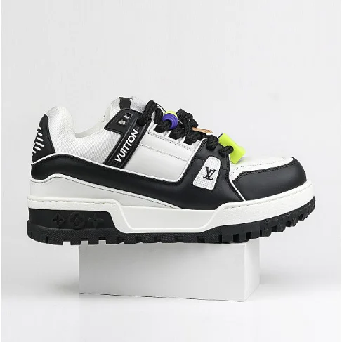 Louis Vuitton Louis Vuitton LV Trainer Black/White Sneakers Black