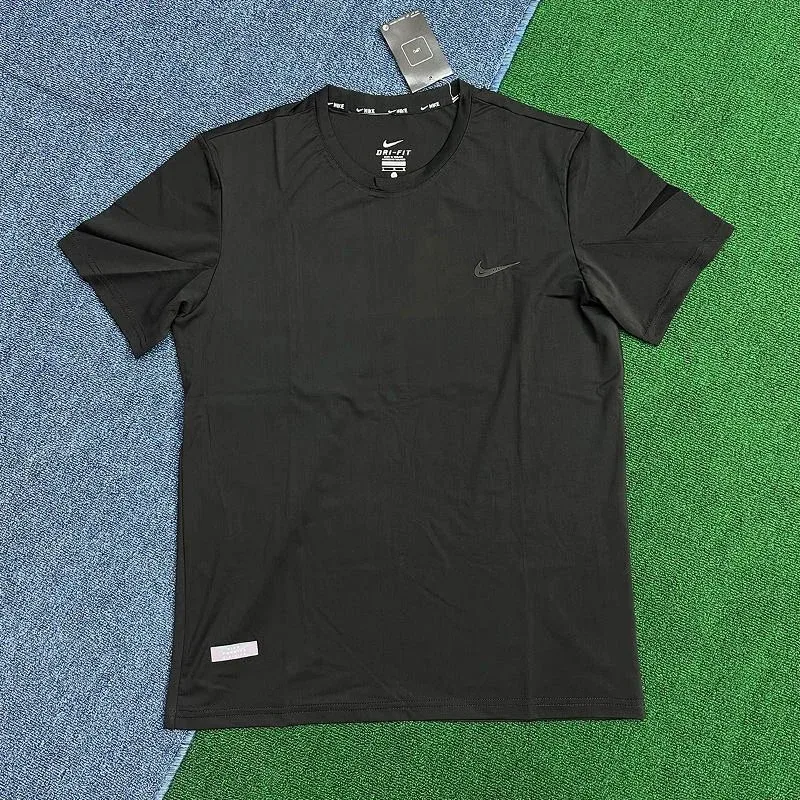 Nike Nike Dri-FIT T-Shirt Black Solid T-Shirt Black - 1