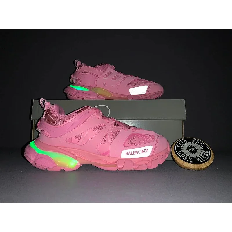 Balenciaga Balenciaga Track Triple S Pink Glow Sneakers Pink