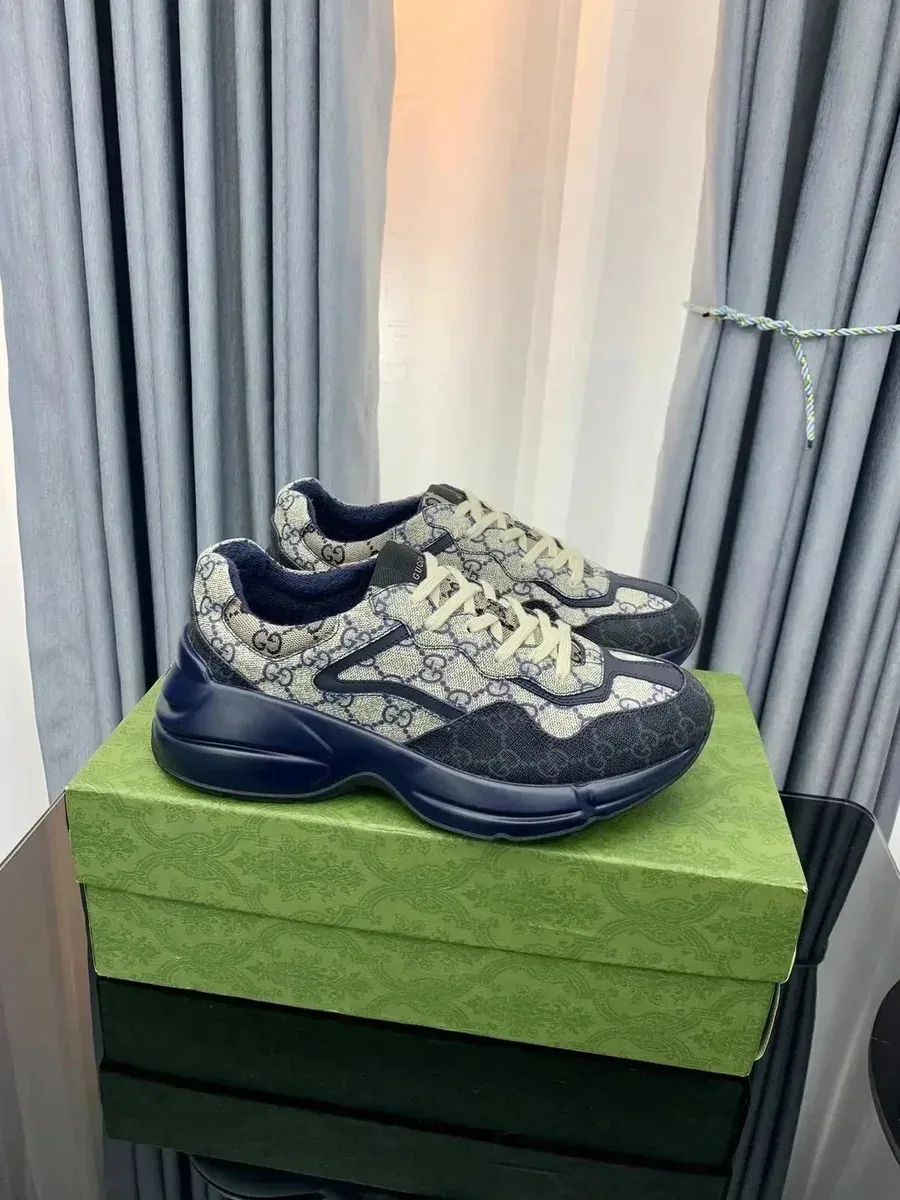 Gucci Gucci GG Supreme Beige/Blue Sneakers Beige