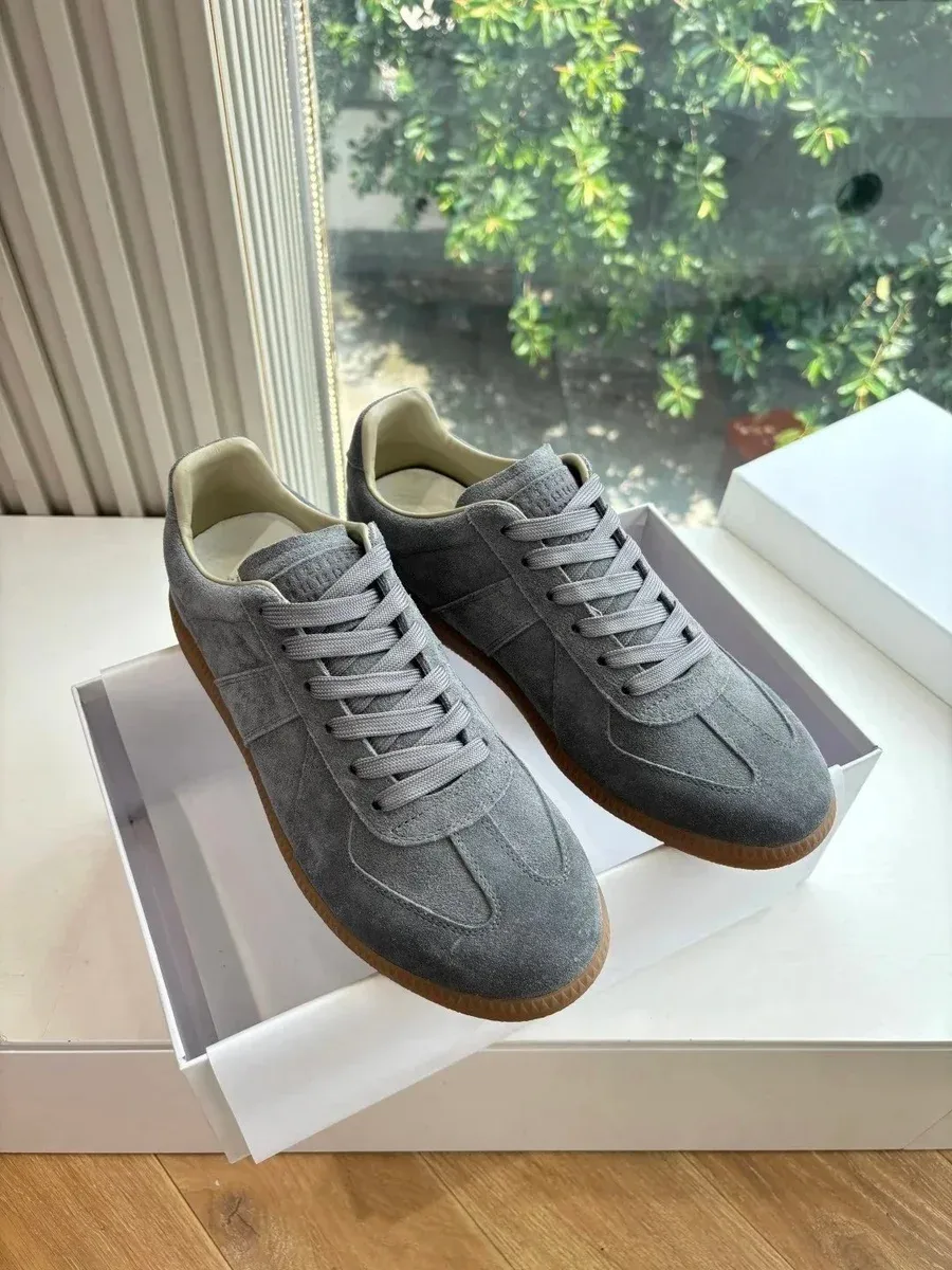 Maison Mihara Yasuhiro Maison Mihara Yasuhiro OG Style 36 Grey Suede Sneakers Grey - 1