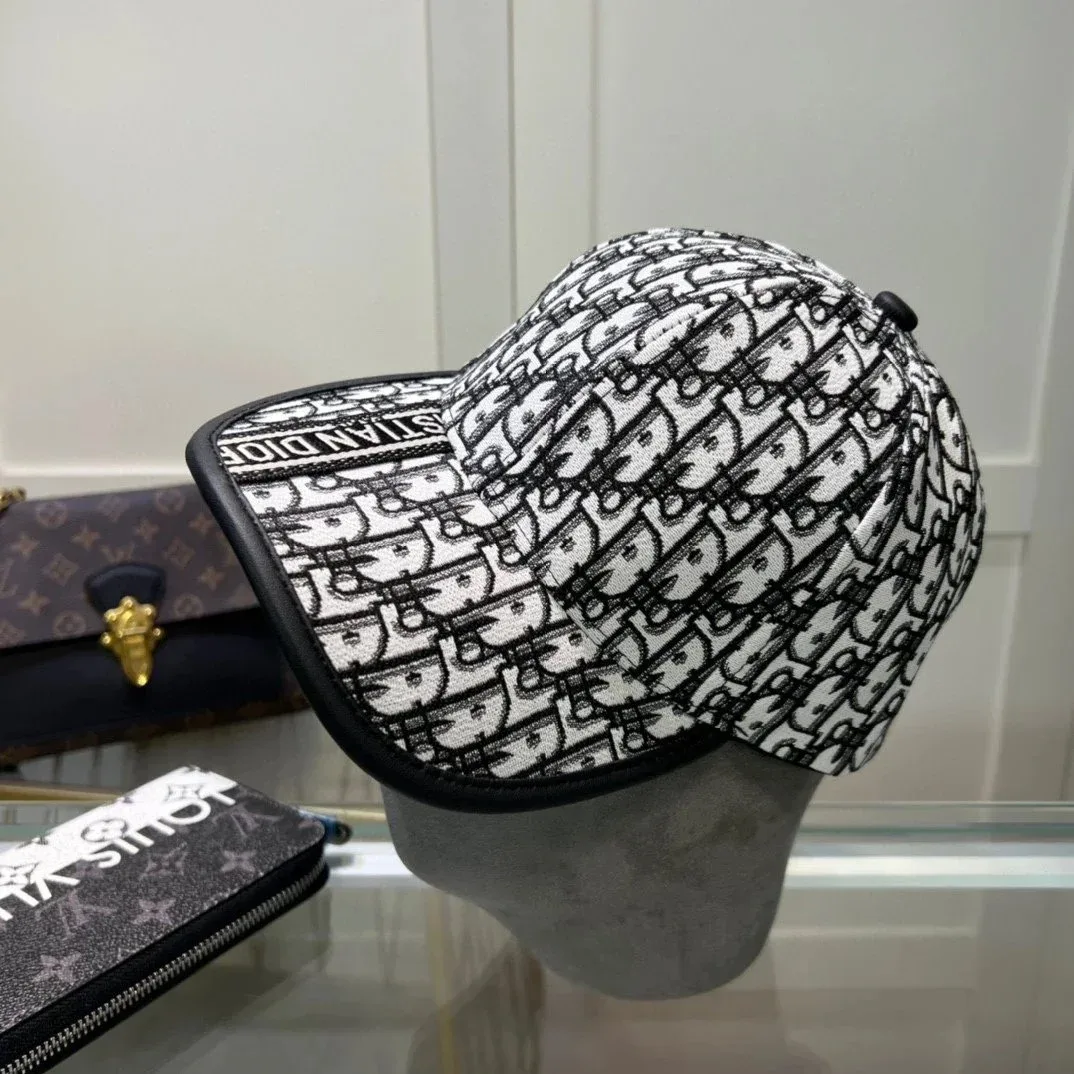 Dior Dior Oblique Cap Black/White White