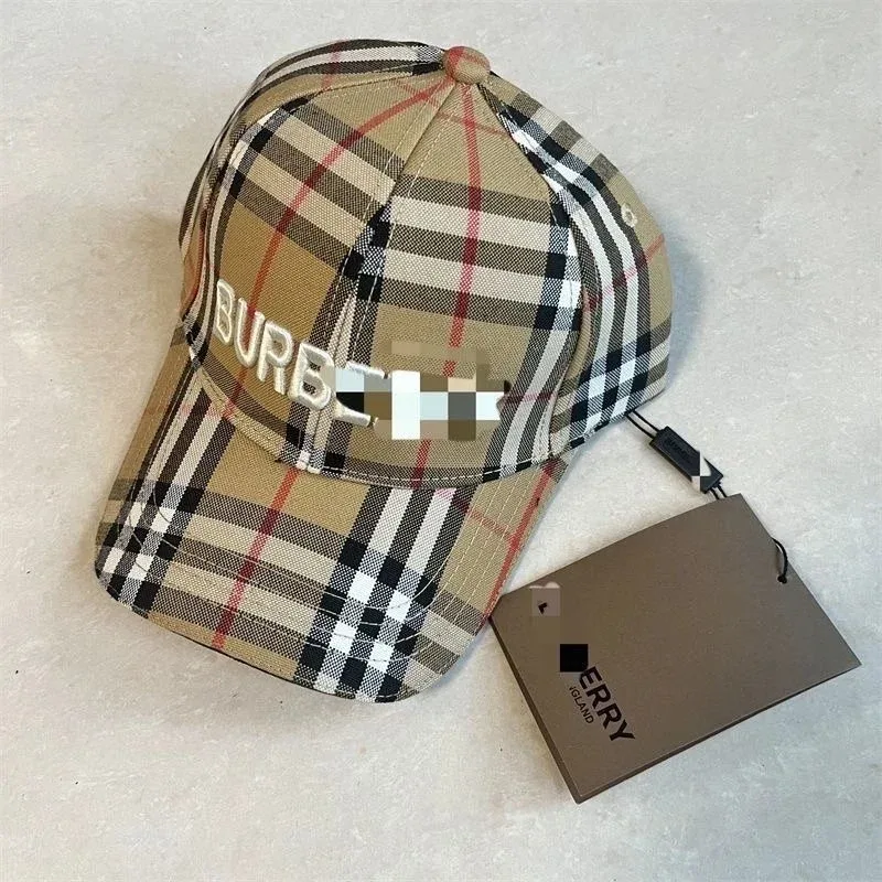 Burberry Burberry Vintage Check 6刺绣白棒球帽 Beige