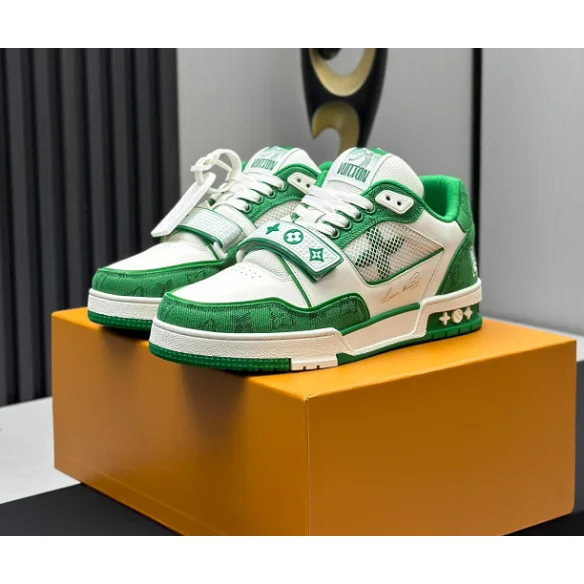 Louis Vuitton Louis Vuitton LV Trainer 07 Green/White Sneakers White