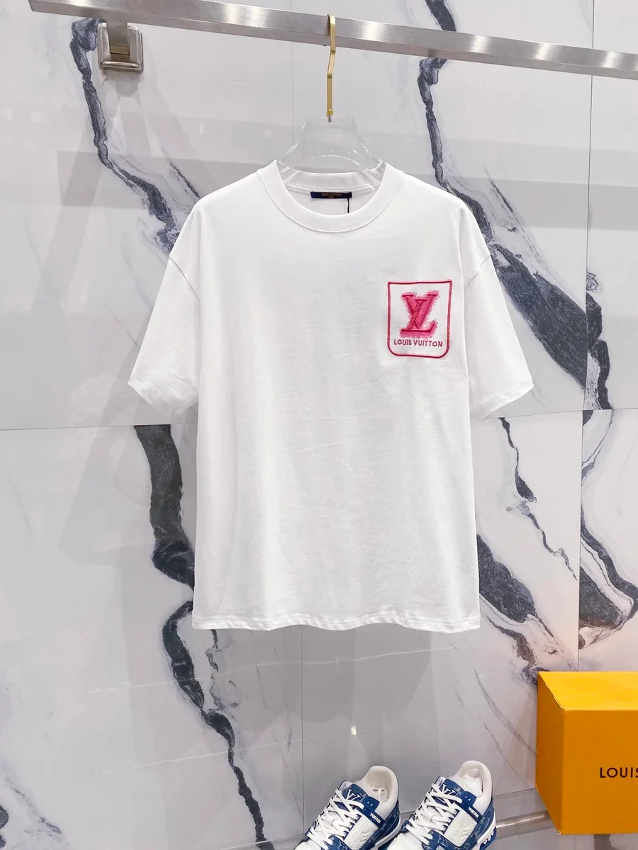 Louis Vuitton Louis Vuitton White/Pink Logo T-Shirt White