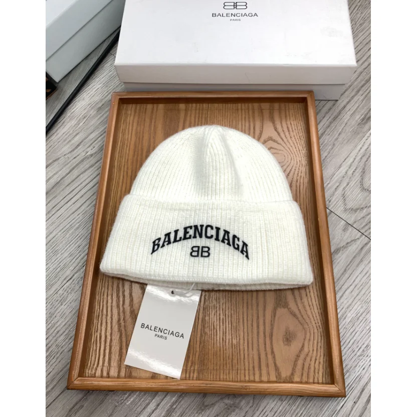 Balenciaga Balenciaga White C-3 Beanie White