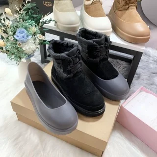 Other Black/Gray Two-Tone Shearling Ankle Boots Multicolor - 1