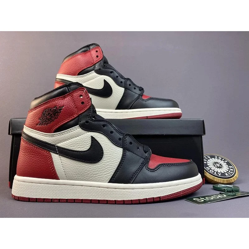 Nike Nike Air Jordan 1 Black/Red Sneakers Black - 1
