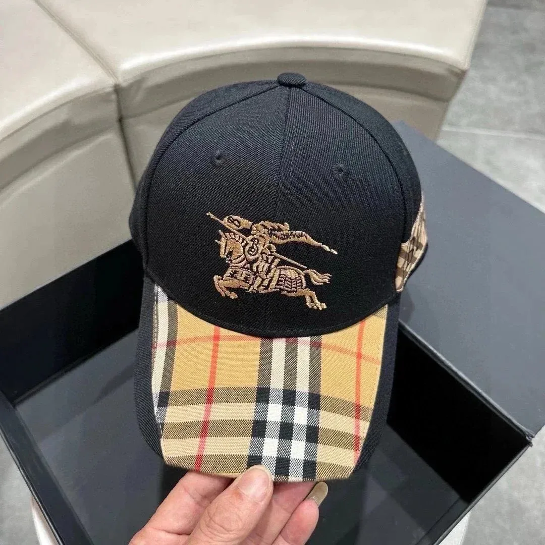 Burberry Burberry Knight Black/Beige Check Baseball Cap Black