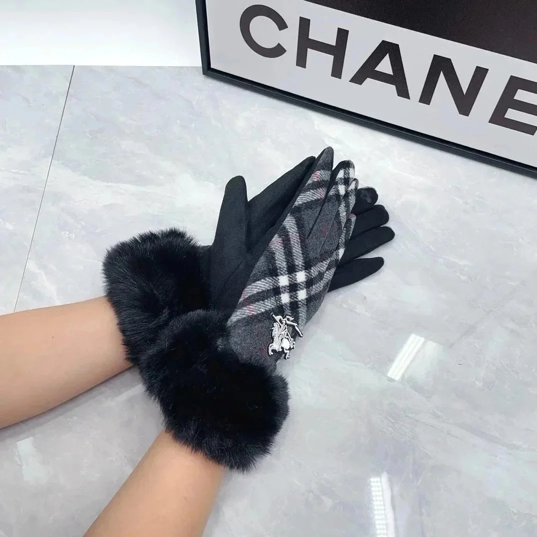 Chanel Chanel Grey Plaid Fur Trim Gloves Grey