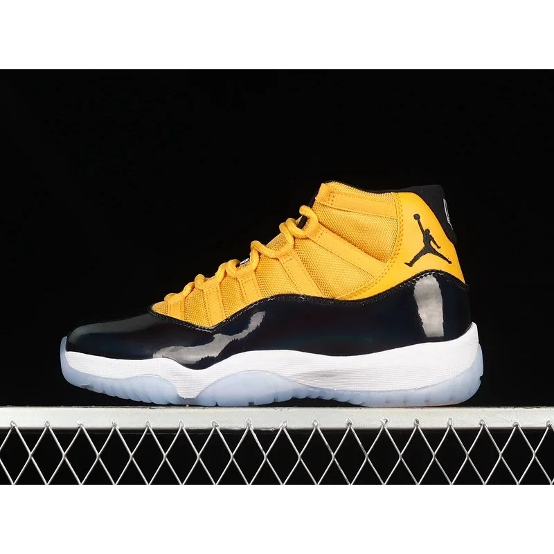 Jordan Air Jordan 11 University Gold Black Sneakers Gold - 1