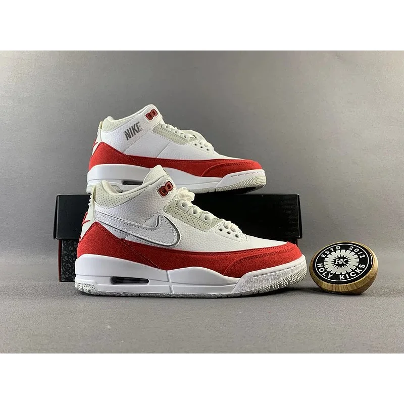 Nike Nike Air Jordan 3 Sail/University Red Sneakers Red - 1