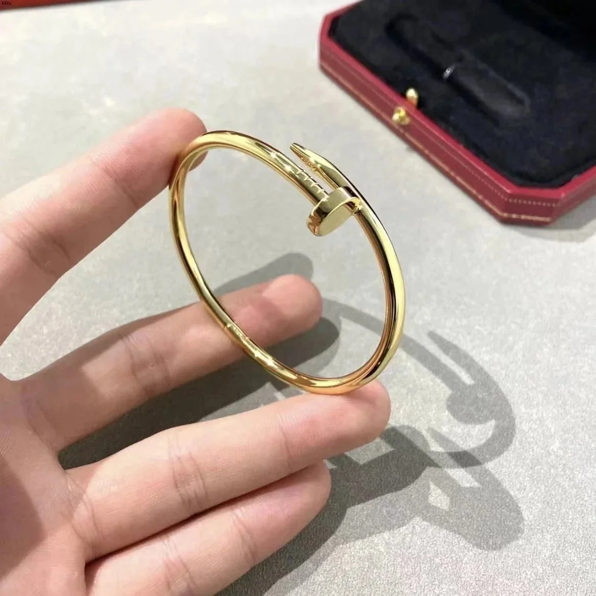 Cartier Cartier Juste un Clou Gold Bracelet Gold - 1