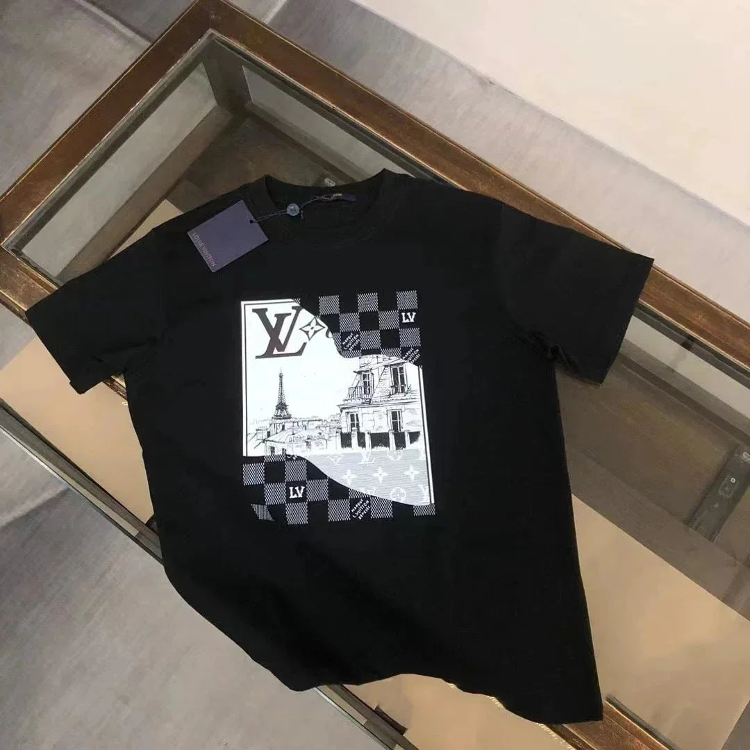 Louis Vuitton T-shirt nera con monogramma
