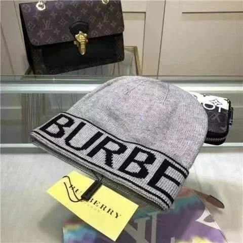Burberry Burberry Logo Knit Beanie Heather Grey Grey