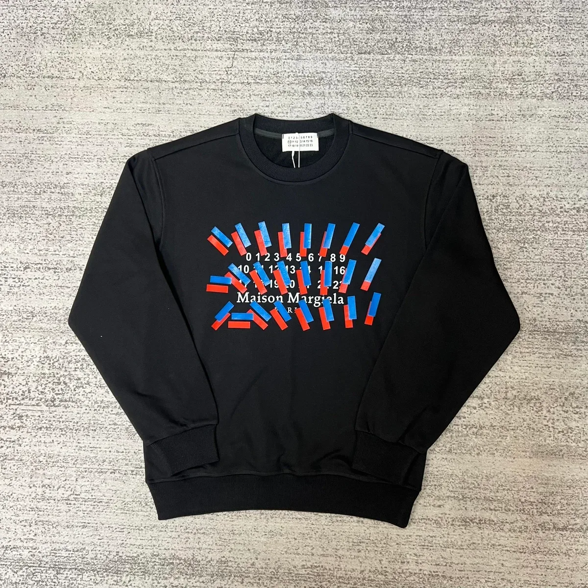 Maison Margiela Maison Margiela Black Tabi Graphic Sweatshirt Black - 1