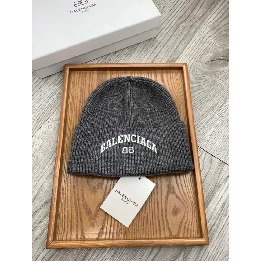 Balenciaga Balenciaga BB Beanie Grey Headwear Grey - 1