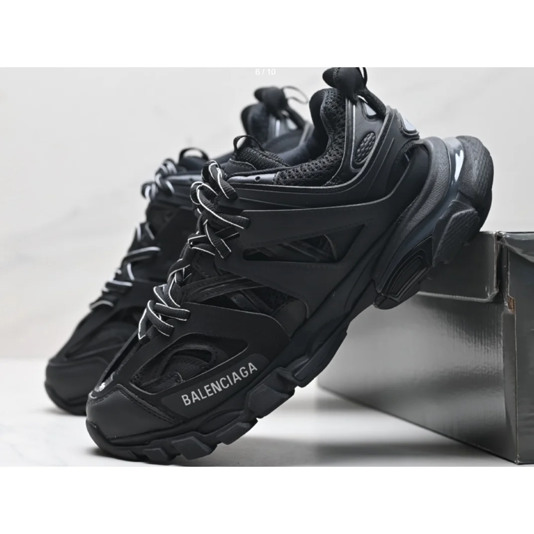 Balenciaga Balenciaga Track Triple Black Sneakers Black