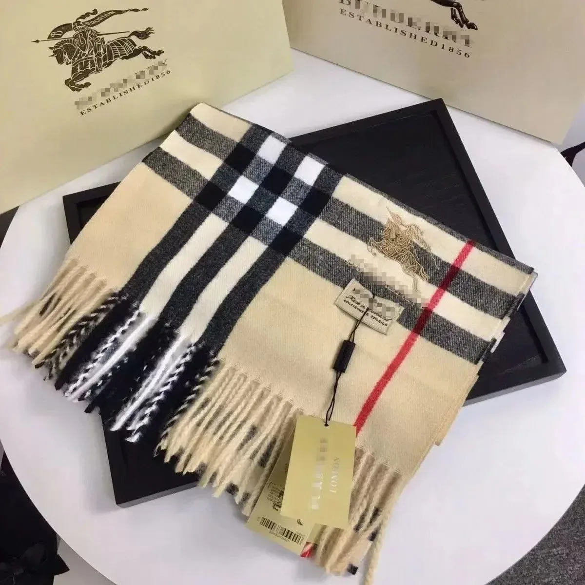 Burberry Burberry Classic Check Scarf Beige/Navy/Wool Beige - 1