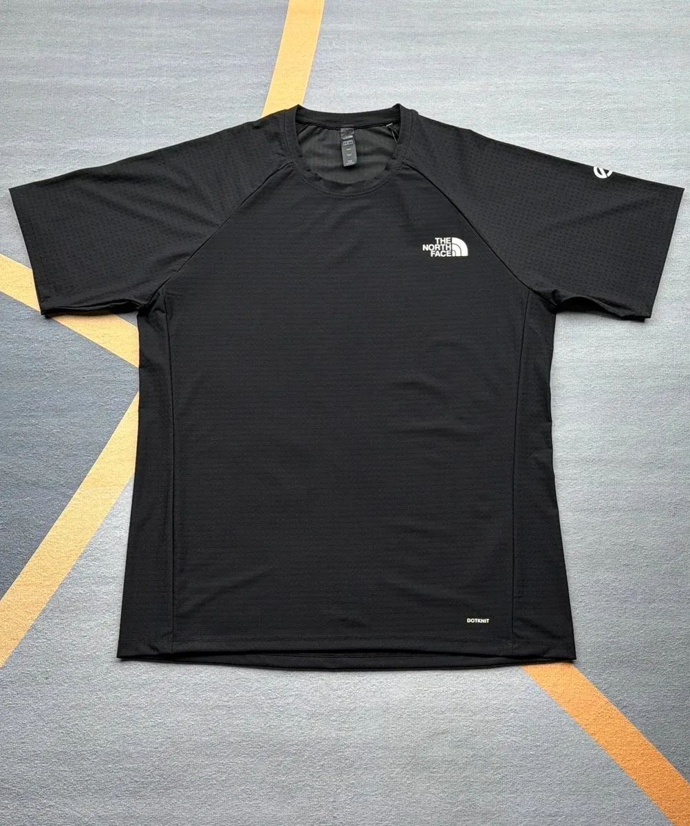 The North Face The North Face Black Dotknit T-Shirt Black - 1