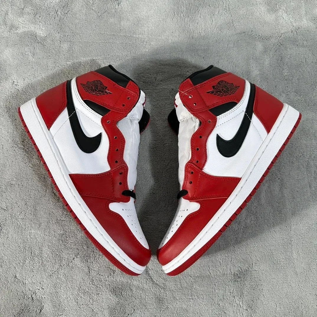 Nike Nike Air Jordan 1 '2015 Chicago' Sneakers Red - 1