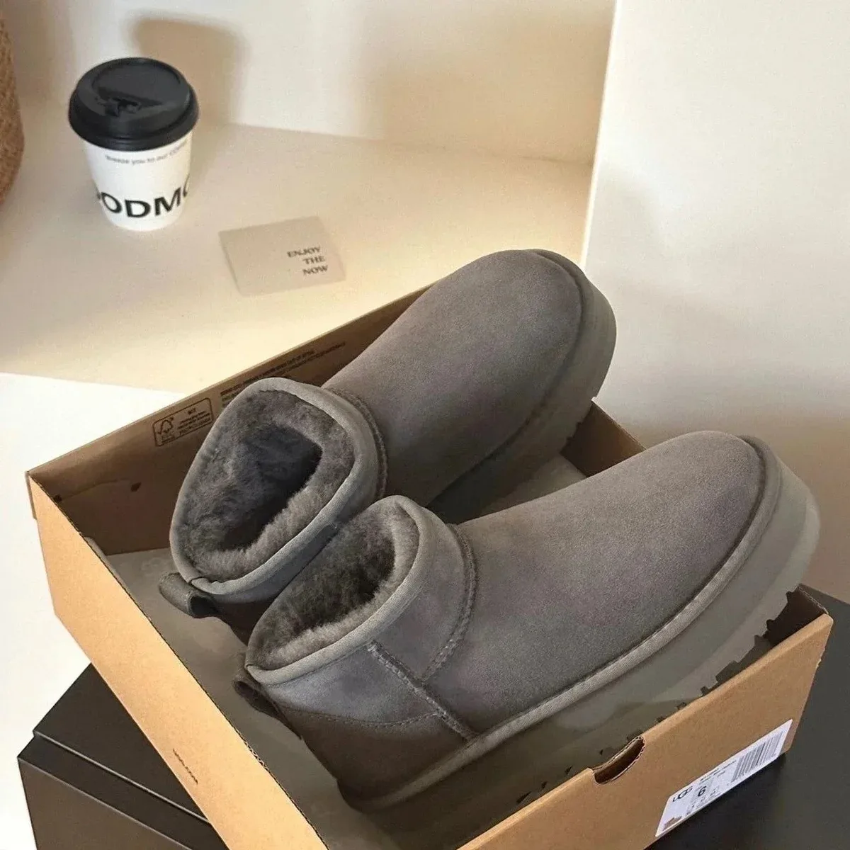 UGG UGG Classic Short Grey Mid-Calf Boots Grey