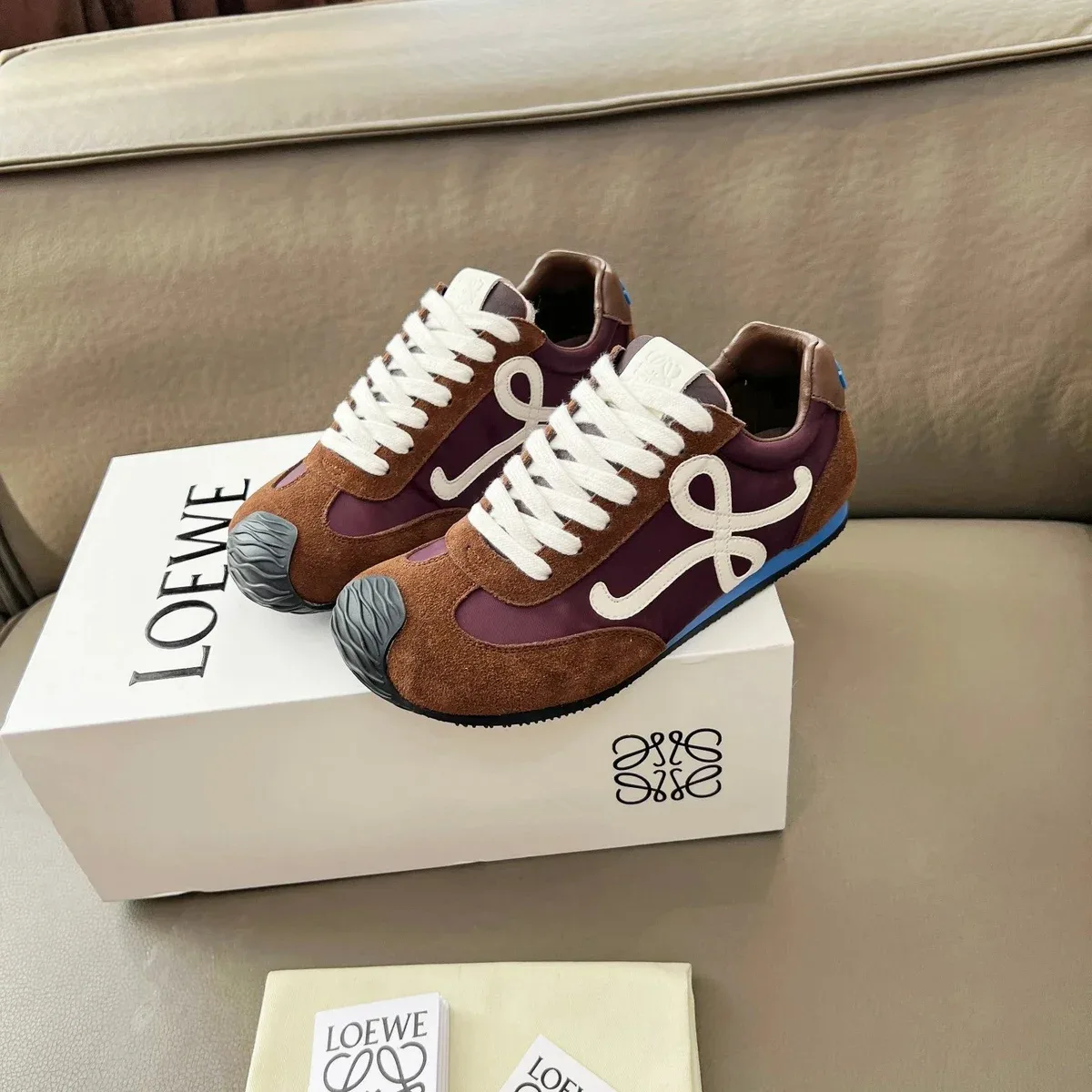 Loewe Loewe Anagram Burgundy/White Sneakers Brown - 1