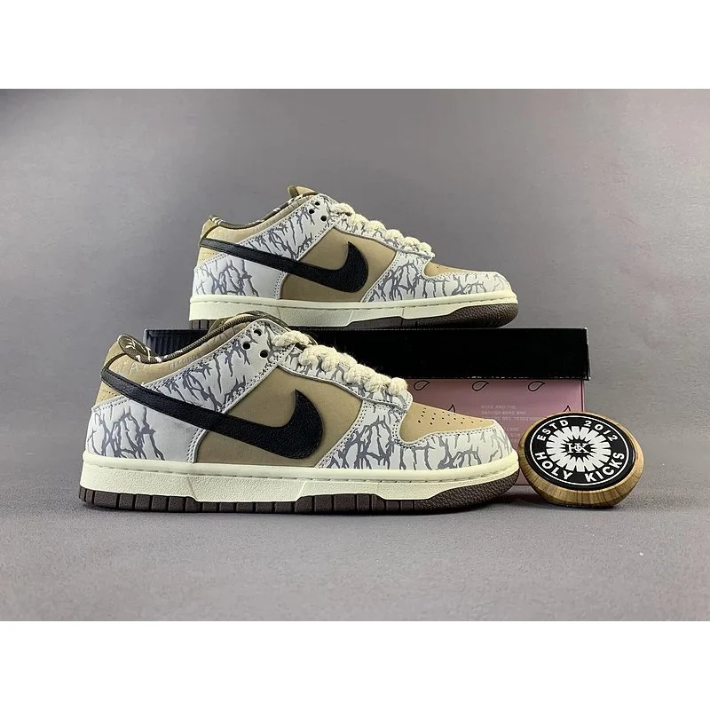 Nike Nike Dunk Low Beige/White Mud Pattern Sneakers Beige