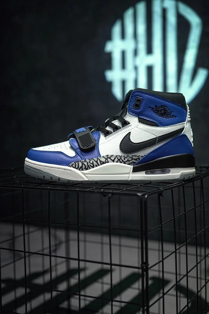 Jordan Jordan Air Jordan 8 Blue/White/Black Elephant Sneakers Blue