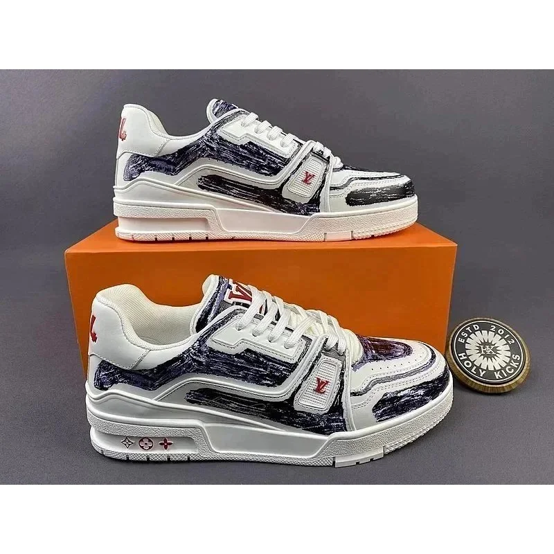 Louis Vuitton Louis Vuitton LV Trainer White/Navy Monogram Sneakers Multicolor