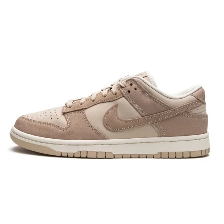 Nike Nike Dunk Low Wheat Sneakers Beige