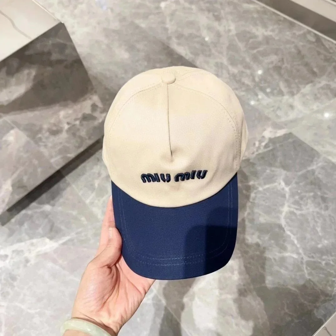 Miu Miu Miu Miu Beige/Navy Baseball Cap Beige
